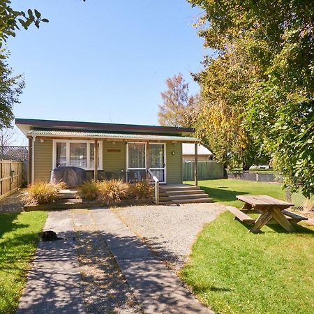 Accommodation Fiordland The Bach - One Bedroom Cottage At 226B Milford Road Te Anau Εξωτερικό φωτογραφία