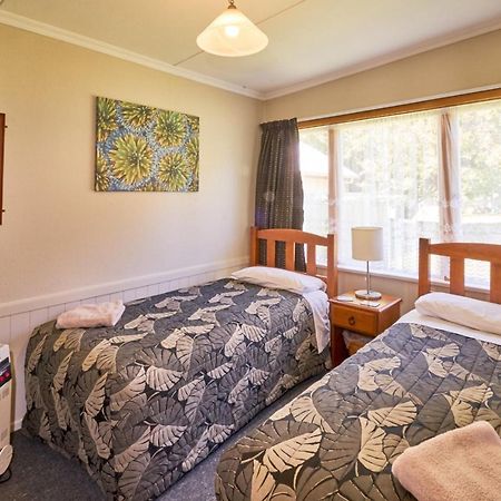 Accommodation Fiordland The Bach - One Bedroom Cottage At 226B Milford Road Te Anau Εξωτερικό φωτογραφία